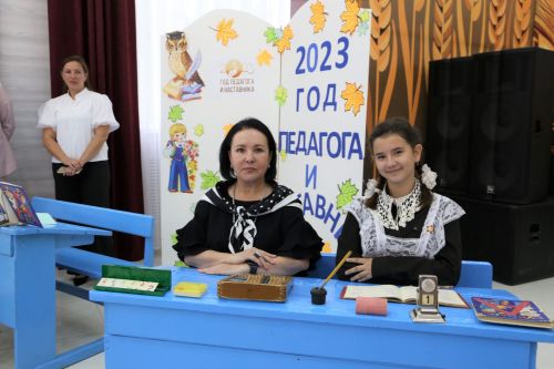 Педагогам Алексеевского района вручили награды и новые ноутбуки