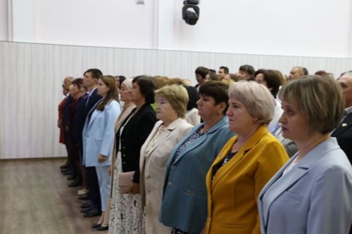Педагогам Алексеевского района вручили награды и новые ноутбуки