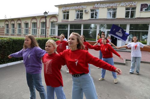 Педагогам Алексеевского района вручили награды и новые ноутбуки
