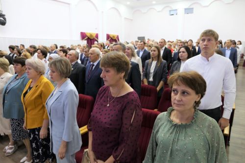 Педагогам Алексеевского района вручили награды и новые ноутбуки