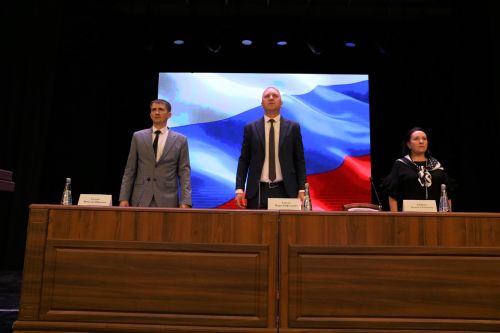 Педагогам Алексеевского района вручили награды и новые ноутбуки