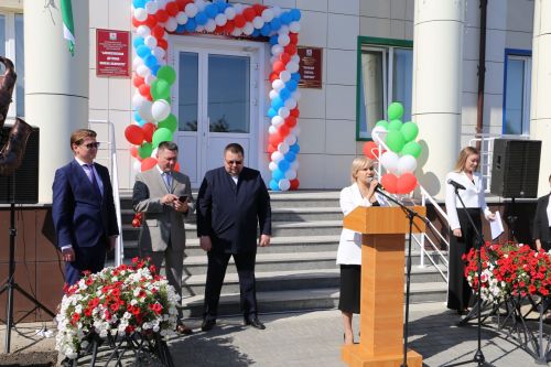 Министр лесного хозяйства Татарстана в обновленной Алексеевской детской школе искусств провел открытый урок «Разговоры о важном»