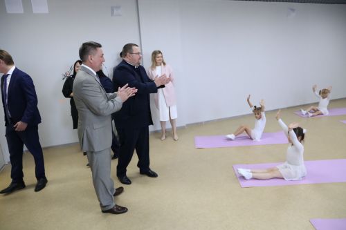 Министр лесного хозяйства Татарстана в обновленной Алексеевской детской школе искусств провел открытый урок «Разговоры о важном»
