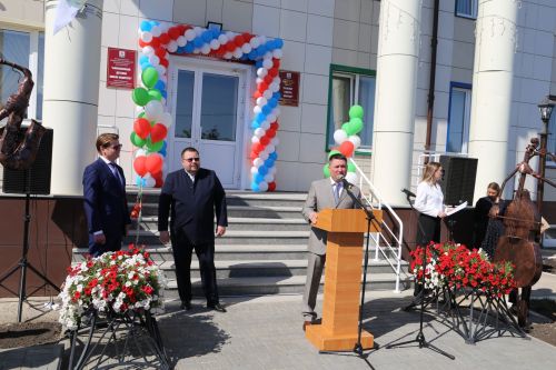 Министр лесного хозяйства Татарстана в обновленной Алексеевской детской школе искусств провел открытый урок «Разговоры о важном»