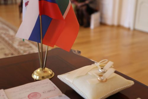 В Алексеевском отношения узаконили влюбленные люди с ограниченными возможностями