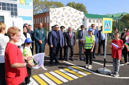 Герой России Расим Баксиков принял участие в открытии детского автогородка в Алексеевском