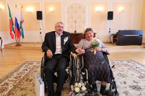 В Алексеевском отношения узаконили влюбленные люди с ограниченными возможностями