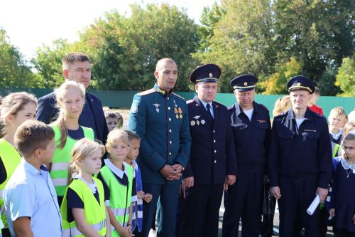 Герой России Расим Баксиков принял участие в открытии детского автогородка в Алексеевском
