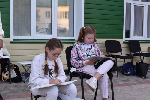 Фоторепортаж с открытия сквера у Алексеевской библиотеки