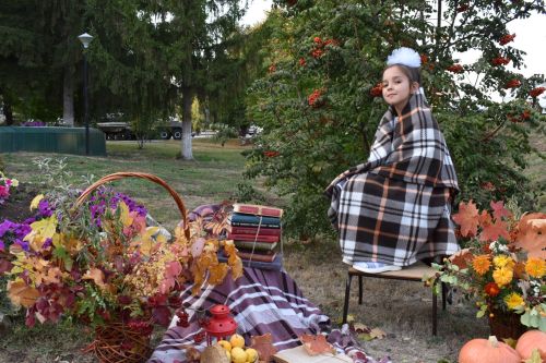 Фоторепортаж с открытия сквера у Алексеевской библиотеки