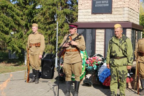 В Билярске провели митинг у памятника погибшим в ВОВ