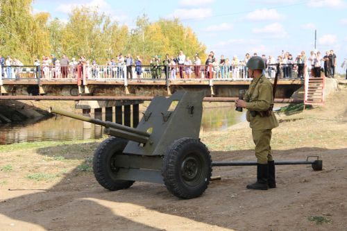 В Билярске провели военно-историческую реконструкцию боя на Днепре