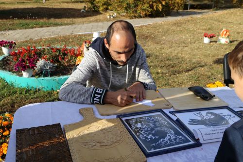 В доме-интернате в Больших Полянках прошел концерт, посвященный Дню пожилого человека