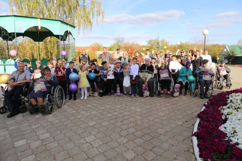 В доме-интернате в Больших Полянках прошел концерт, посвященный Дню пожилого человека