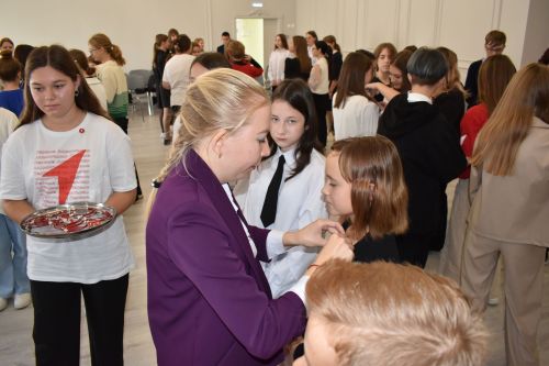 «Первые» принесли клятву: в Алексеевском прошла церемония посвящения в новую молодежную организацию
