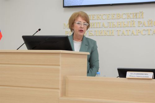 В Алексеевском за активную общественную деятельность наградили участников профсоюзов