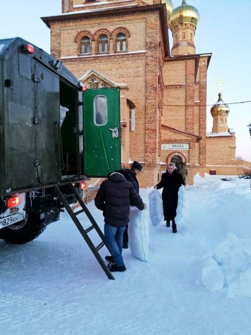 Жители Алексеевского собрали очередную партию гуманитарной помощи