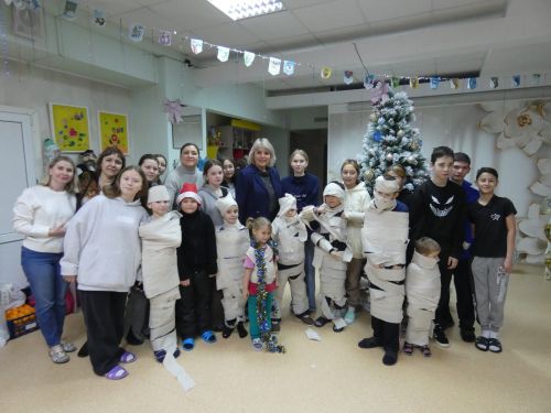 В Рождество алексеевские школьники с родителями посетили ребят из приюта Забота