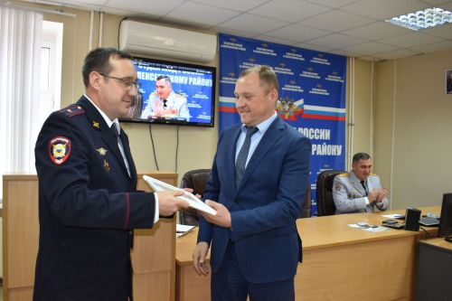 В Алексеевском наградили лучших полицейских