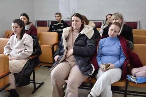 В Алексеевской ЦРБ будущим мамам напомнили о соблюдении правил перевозки детей