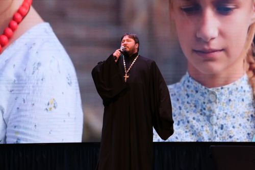 В Алексеевском  состоялся благотворительный концерт в поддержку земляков-участников СВО