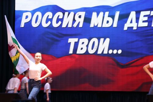 В Алексеевском  состоялся благотворительный концерт в поддержку земляков-участников СВО