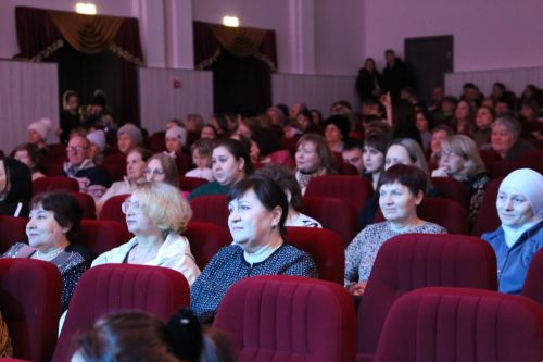В Алексеевском  состоялся благотворительный концерт в поддержку земляков-участников СВО
