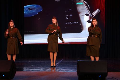 В Алексеевском  состоялся благотворительный концерт в поддержку земляков-участников СВО
