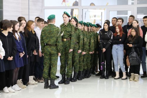 В Алексеевском районе открылась патриотическая выставка «Герои среди нас»