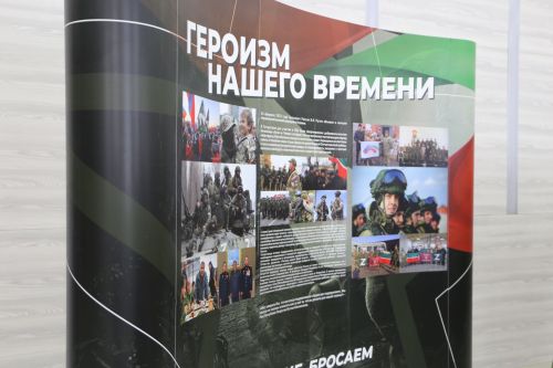 В Алексеевском районе открылась патриотическая выставка «Герои среди нас»