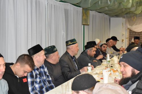 У мусульман начался священный месяц Рамадан