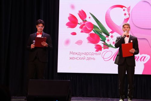 «Милым и любимым»: в Алексеевском прошел концерт посвященный Международному женскому дню