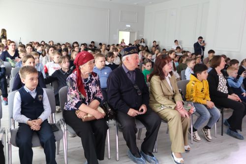В Детской школе искусств прошел сольный концерт выпускницы Иркя Шайхутдиновой