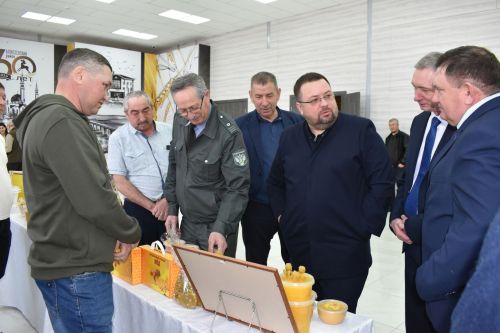 В Алексеевском районе прошел ежегодный съезд пчеловодов