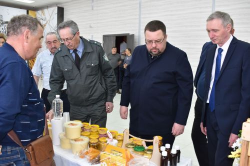 В Алексеевском районе прошел ежегодный съезд пчеловодов