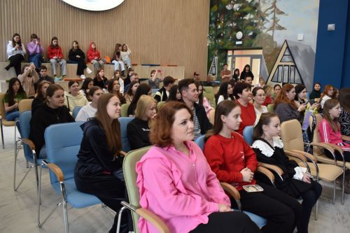 Алексеевская молодежь провела вечер КВН