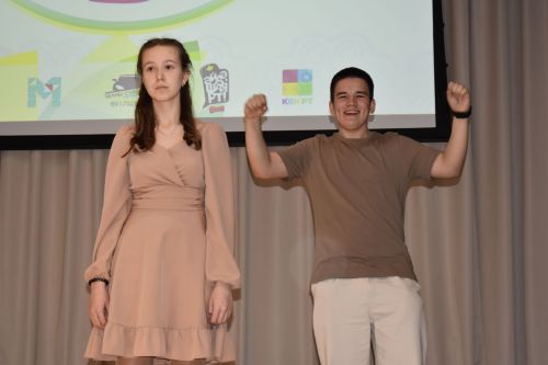 Алексеевская молодежь провела вечер КВН