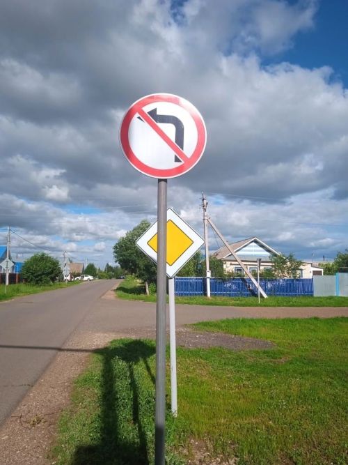 В Алексеевском появились новые ограничительные дорожные знаки