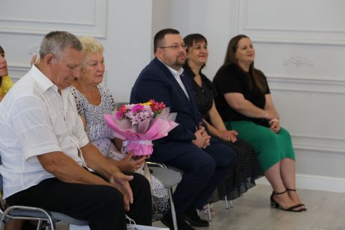 В День семьи, любви и верности в Алексеевском чествовали юбилейные семейные пары