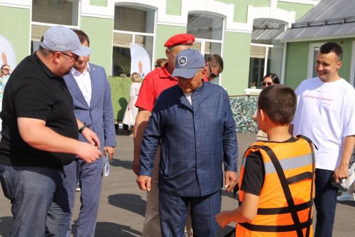 Раис Республики Татарстан Рустам Минниханов совершил рабочую поездку в Алексеевский район