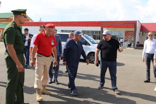 Раис Республики Татарстан Рустам Минниханов совершил рабочую поездку в Алексеевский район