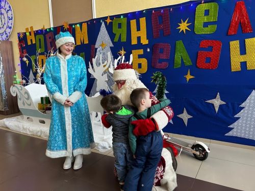 В преддверии нового года в Мокрых Курналях прошёл утренник «Весело встретим Новый Год»