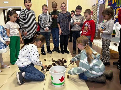 В преддверии нового года в Мокрых Курналях прошёл утренник «Весело встретим Новый Год»