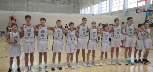 Баскетболист из Алексеевского района принял участие в турнире по баскетболу