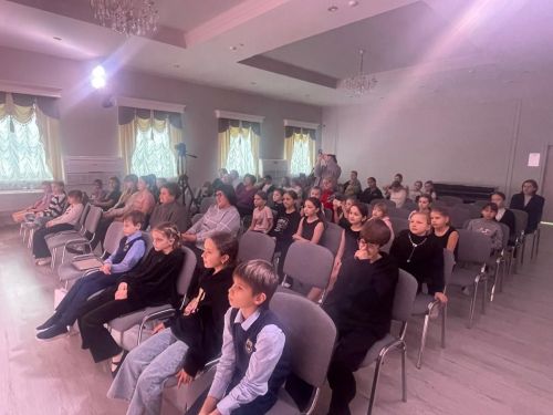 В детской школе искусств состоялась «Классная встреча» с Айдаром Сафиуллиным