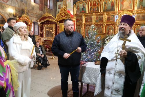 Глава Алексеевского района поздравил воспитанников воскресной школы с Рождеством
