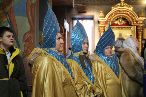 Глава Алексеевского района поздравил воспитанников воскресной школы с Рождеством