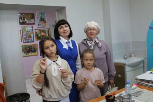 В Алексеевском районе прошел межпоколенческий квест по ПДД «Внуки учат бабушек и дедушек»