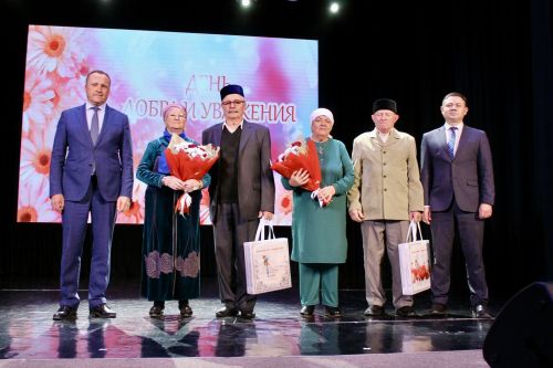 В Алексеевском прошёл концерт ко Дню пожилых людей