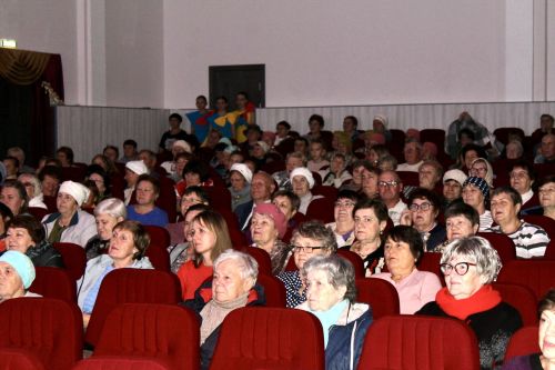 В Алексеевском прошёл концерт ко Дню пожилых людей